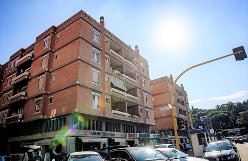 Quartiere XIII Aurelio Apartment | Elegant 2 bedrooms and 2 bathrooms apartment near the Vatican