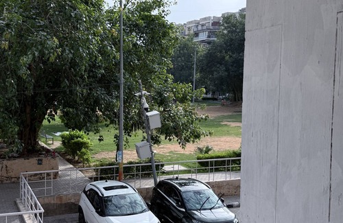 New Delhi Apartment | Elegant 2 BHK fully furnished Flat