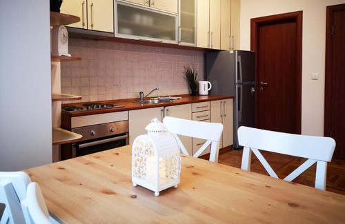 Novi Sad Apartment | Elegant 2bedroom Downtown Suite