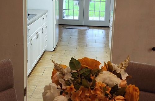 Georgetown House | "Elegant 3-Bedroom Escape with Stunning Views and Modern Comforts"