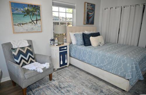 Sunshine Park Villa | Elegant 4br Compound Guesthouse Firepit