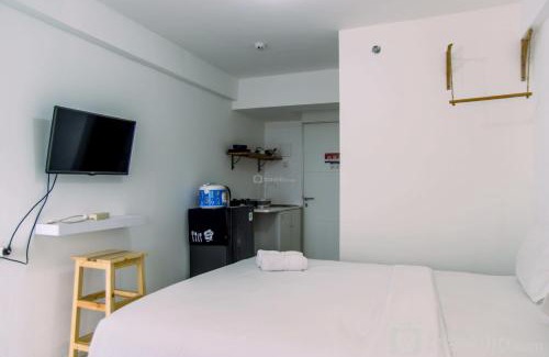 South Tangerang Apartment | Elegant and Comfortable Studio at Urbantown Serpong Apartment By Travelio