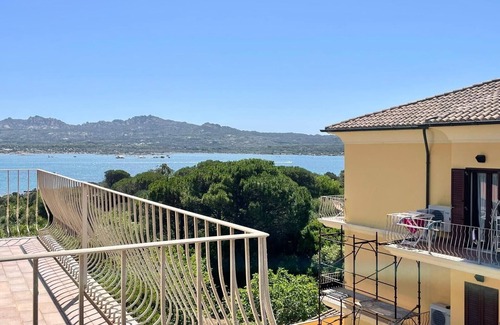 La Maddalena Apartment | Elegant apartment with sea view at La Maddalena
