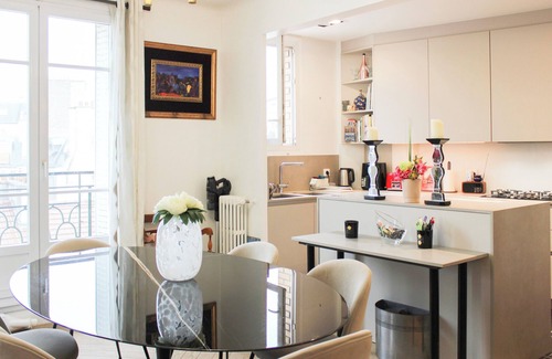 Passy Apartment | Elegant apartment with views in the heart of Passy