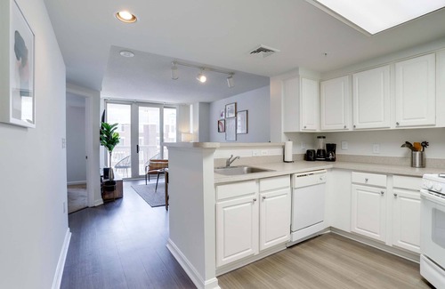 Ballston Apartment | Elegant Apt Near Metro & Eats