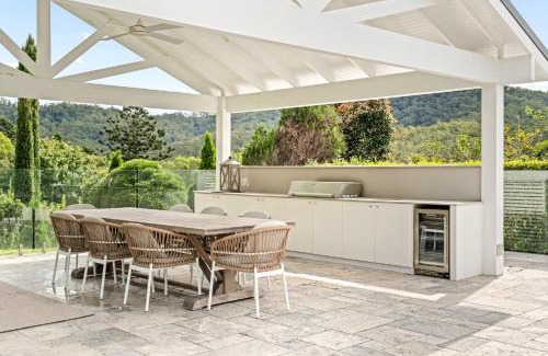 Bonogin House | Elegant Bonogin Retreat on Expansive Acreage