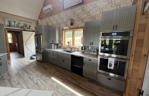 Sanbornton Ski Chalet | Elegant Chalet Mountain Views