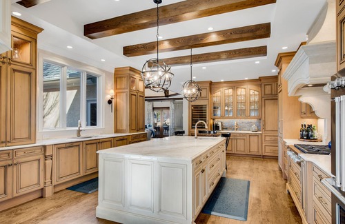 Milton House | Elegant Chateau on Lake with pool, spa, vineyards, 6 kitchens, and much more!