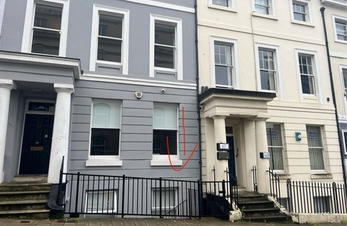 Plymouth Apartment | Elegant City Centre and Barbican/Hoe - 2 Bed Apartment with Private Courtyard