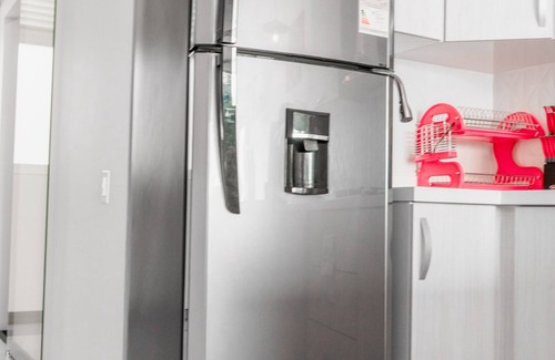 Cali Apartment | Elegant & Cozy 3 Bedroom Apt Near Medical & Sports Center Imbanaco, Wifi AC,Pool