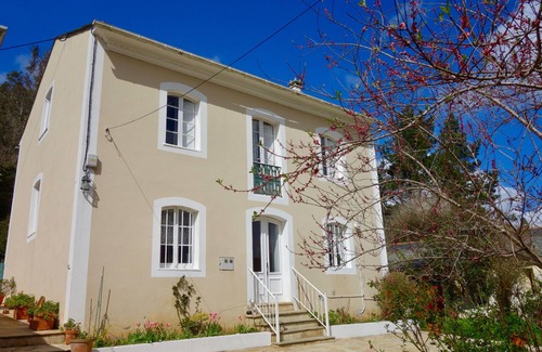 Lourenza Villa | Elegant Villa with lush, private, enclosed garden, close to culture and beaches!