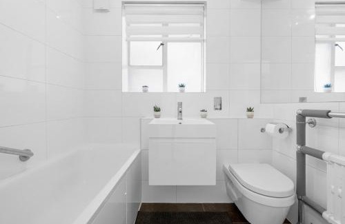 Knightsbridge Apartment | Elegant flat Opposite Harrods,Prime Knightsbridge