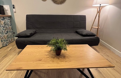 Palavas-les-Flots Apartment | Elegant, fully-equipped, quiet family apartment just a stone's throw from the sea