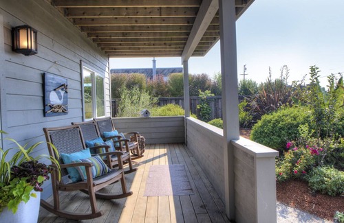 Stinson Beach House | Elegant Gated Beach Compound