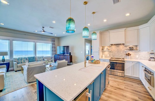 Villa Primera House | Elegant Gulf-Front Home with Stunning Views and Modern Design!