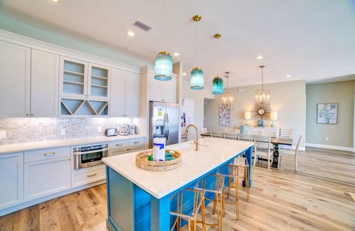 Villa Primera House | Elegant Gulf-Front Home with Stunning Views and Modern Design!