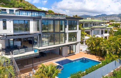 Kahala House | Elegant home in Honolulu's exclusive Kahala neighborhood