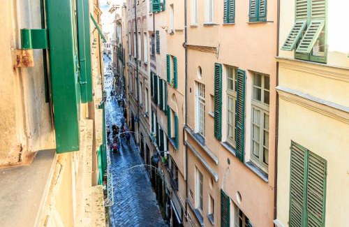 Savona Apartment | Elegant House Via Pia