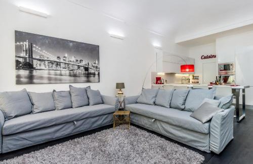 Savona Apartment | Elegant House Via Pia