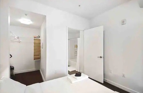 Salt Lake City Apartment | Elegant luxury apartment with hot tub, gym, pool,