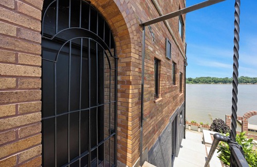 Louisville House | Elegant Riverside Escape | Historic Charm & Views