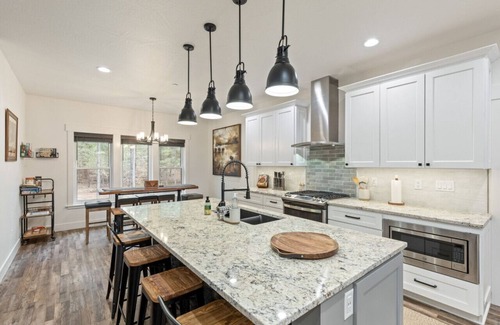 Clinton House | Elegant Rock Creek Abode