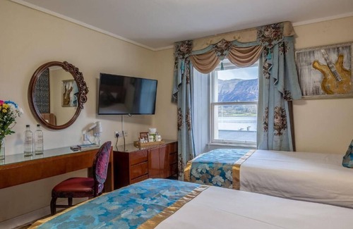 Fort William Hotel | Elegant Room with Loch Views Steps from Cairngorms National Park
