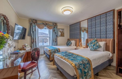 Fort William Hotel | Elegant Room with Loch Views Steps from Cairngorms National Park