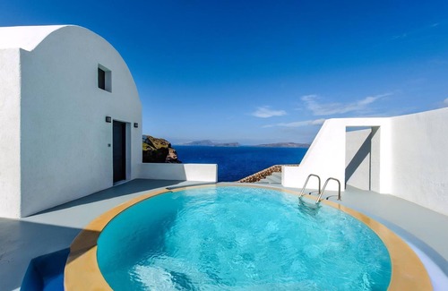 Akrotiri Villa | Elegant Santorini Villa | 3 Bedrooms | Serenity Suites | Private Pool &.