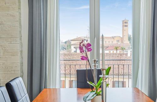 Treviso Apartment | Elegant & Spacious - 30 min from Venice - King beds!