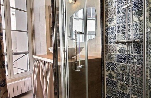 Paris City Center Apartment | Elegant Suite Louvre-Palais Royal-Opera-Chatelet