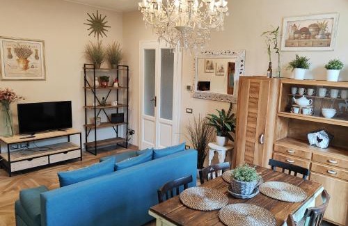 Cernobbio Apartment | Elegant Sweet Apt Cernobbio Centro