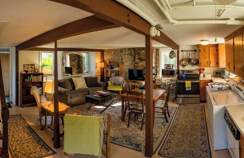 Gloucester House | Elegant Victorian & Quarters