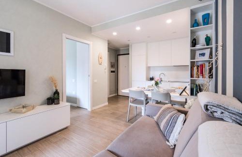 Sanremo Apartment | Elegante Appartamento con Piscina - Wi-Fi & Box Privato
