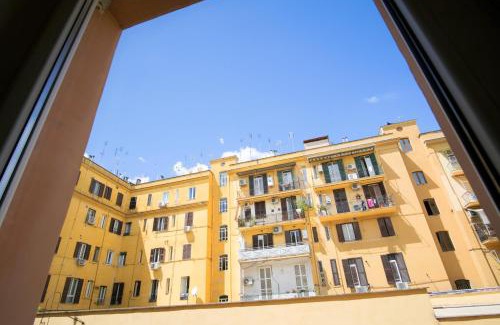 Vatican Apartment | Elegantis Doris Suite Apartment - One Minute Walk to Vatican Museums