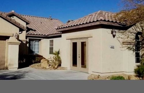 Rhodes Ranch House | Elegent Game Lounge Pool House 15mins from Strip