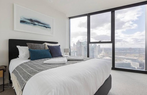 Southbank Apartment | Elevated City Style with a Stunning Outdoor Pool