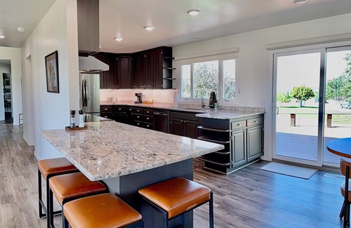 Grantsdale House | Elevated Elegance with Golf Course Access & Panoramic Valley Views
