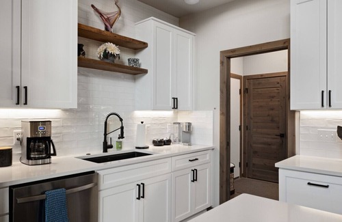 Red Lodge Apartment | Elevated experience tailored for outdoor enjoyment