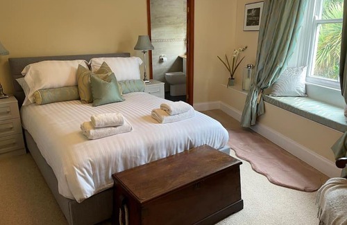 Dartmouth Apartment | Elim in Dartmouth with stunning River Dart view