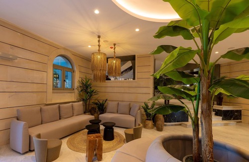Paralia Kourna Hotel | Eliros Mare Beachfront Poem Hotel