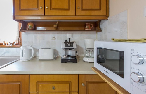 Platanias Town Cottage | Elisavet's House- Cozy house at the center of Platanias
