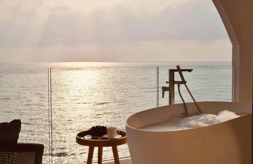 Phuket House | Elite Atoll Khanom - Luxury Coastal Escape