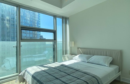 Central Waterfront House | Elite Urban Lodgings | Executive Escape