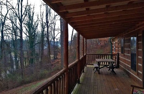 Franklin Cabin | Elk Cabin - 2 Bedroom/1 Bath Vacation Rental