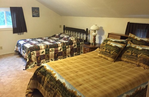 Benezette House | Elk Country, PA Wilds, Camp for Rent in Medix Run