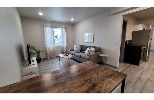 Custer Apartment | Elk Loft in Downtown Custer, Sleeps 8, 2 full bath