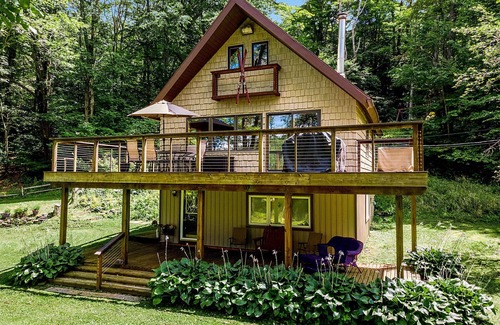 Ellicottville Ski Chalet | Ellicottville Chalet with beautiful storybook creek