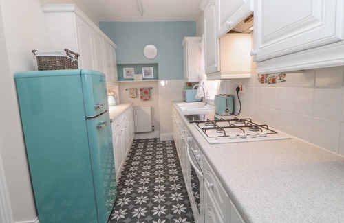 Wolsingham Cottage | ELM COTTAGE, pet friendly, with open fire in Wolsingham