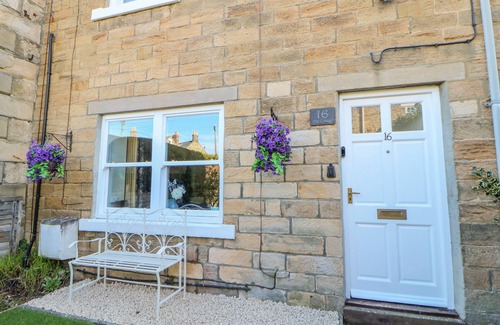 Wolsingham Cottage | ELM COTTAGE, pet friendly, with open fire in Wolsingham